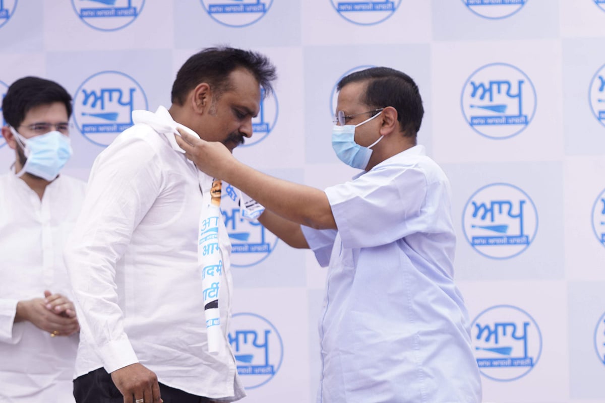 பஞ்சாப்: ஆம் ஆத்மியில் இணைந்தார் முன்னாள் காவல் அதிகாரி