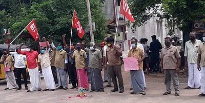 மன்னார்குடி: பெட்ரோல், டீசல் விலை உயர்வை கண்டித்து ஆட்டோ ஓட்டுநர்கள் ஆர்ப்பாட்டம்