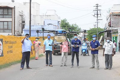 நாமக்கல்லில் ட்ரோன் மூலம் கரோனா தடுப்பு மருந்து தெளிப்பு