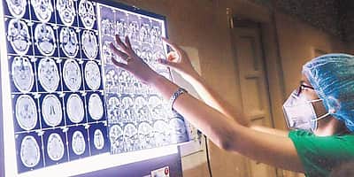 முதல் முறையாக பெங்களூரு மருத்துவருக்கு கருப்பு, பச்சை பூஞ்சை பாதிப்பு