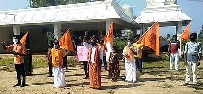 இந்து முன்னணி சார்பில் கோயில்களைத் திறக்கக்கோரி அரசிராமணியில் ஆர்ப்பாட்டம் 