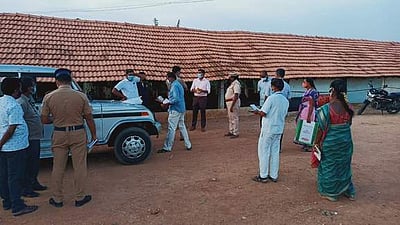 நாமக்கல்லில் கலப்பட டீசல் விற்பனையில் ஈடுபட்ட 2 போ் கைது: 1,500 லிட்டா் பறிமுதல்