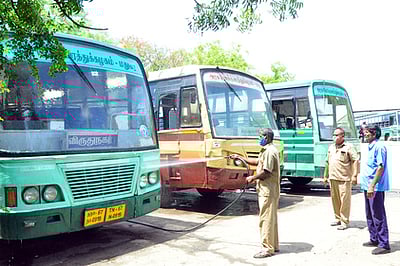 அரசுப் போக்குவரத்து கழகத்தில் 1,500 போ் வாரிசு வேலைக்காக 23 ஆண்டுகளாக காத்திருப்பு!