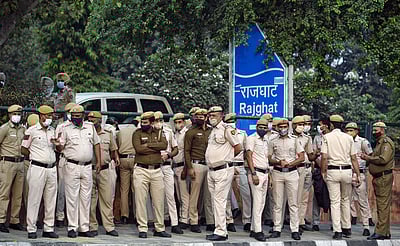 தில்லி எல்லையில் பலத்த பாதுகாப்பு