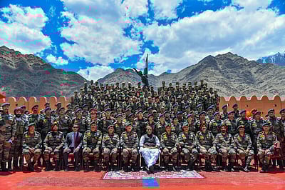 லடாக் எல்லையில் ராஜ்நாத் சிங் - புகைப்படங்கள்