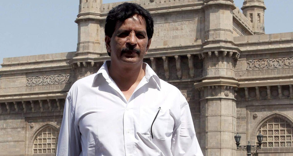 மும்பை முன்னாள் காவல் அதிகாரிக்கு ஜூலை 12 வரை நீதிமன்றக் காவல்