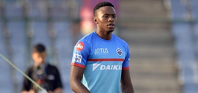 டி20: அற்புதமாகப் பந்துவீசி மே.இ. தீவுகள் அணியை வீழ்த்திய தெ.ஆ. அணி (ஹைலைட்ஸ் விடியோ)