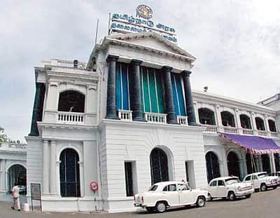 எழுத்தாளர்களுக்கு கனவு இல்லம்; இலக்கிய மாமணி விருது: அரசு