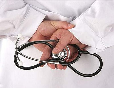 கரோனா இரண்டாம் அலையில் 798 மருத்துவர்கள் பலி