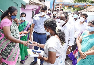 மக்கள் அச்சமின்றி தடுப்பூசி செலுத்திக்கொள்ள வேண்டும்: திருவண்ணாமலை ஆட்சியா் அறிவுறுத்தல்