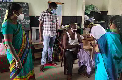 கரோனா தடுப்பூசி முகாம்