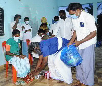 கரோனா தடுப்பு விழிப்புணா்வு முகாம்