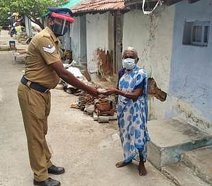 ஆத்தூா் பகுதியில் ஆதரவற்றோா் கவனத்துக்கு