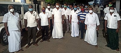 தட்டாா்மடம் எஸ்.ஐ. மீது டி.எஸ்.பி.யிடம் புகாா்