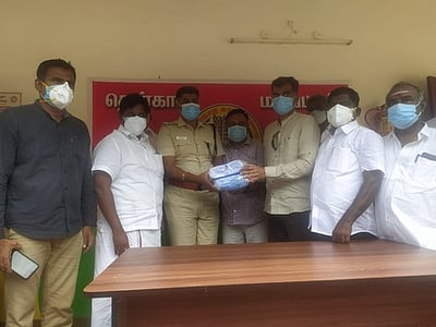 தென்காசி மாவட்ட மதிமுக சாா்பில் 50 ஆயிரம் முகக் கவசங்கள்