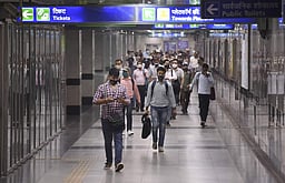 வெடிகுண்டு அச்சுறுத்தல்: தில்லி மெட்ரோ நிலையங்கள், முக்கிய இடங்களில் பாதுதாப்பு பலப்படுத்தப்பட்டது