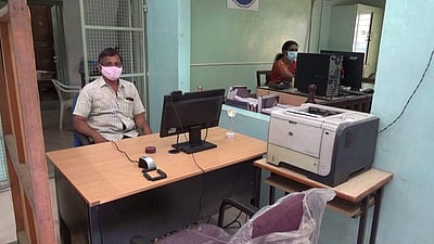 சத்தியமங்கலம்: ஒரு மாதத்திற்குப் பின் பத்திரப்பதிவு அலுவலகம் மீண்டும் திறப்பு