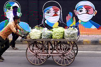 நாட்டில் ஒரு லட்சத்திற்கு கீழ் குறைந்த தினசரி கரோனா