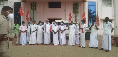 வேதாரண்யம் - தலைஞாயிறு: இந்திய கம்யூ. கட்சியினர் ஆர்ப்பாட்டம்