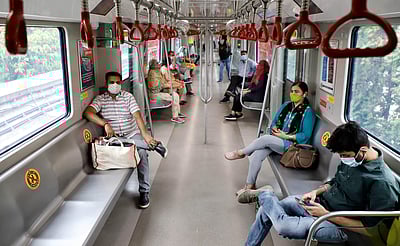 உ.பி.யில் மீண்டும் தொடங்கியது மெட்ரோ சேவை