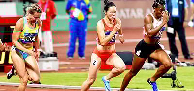 10,000 மீ. ஓட்டத்தில் உலக சாதனை படைத்த வீராங்கனை