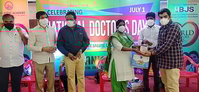 மயிலாடுதுறை அரசு மருத்துவமனையில் மருத்துவர் தின விழா: மாவட்ட ஆட்சியர், எம்.பி., எம்எல்ஏக்கள் பங்கேற்பு