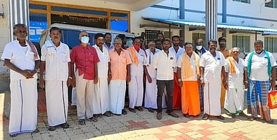 ஆக்கிரமிப்பு கோயில் நிலத்தை மீட்டுத் தரக் கோரி மனு