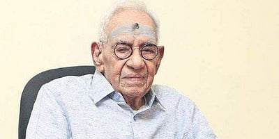 புகழ்பெற்ற ஆயுர்வேத மருத்துவர் பி.கே. வாரியர் மறைவு