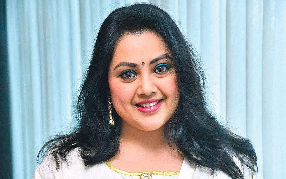 மீனாவின் பதில்கள்