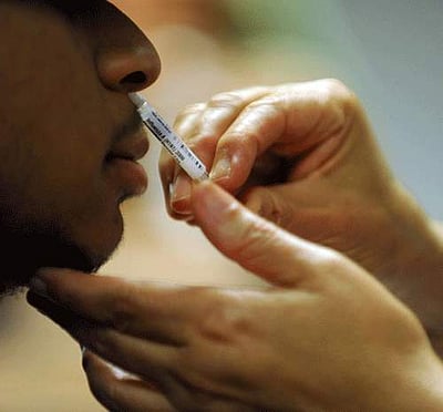 மூக்கின்வழி செலுத்தப்படும் கரோனா தடுப்பு மருந்துக்கு நல்ல பலன்!