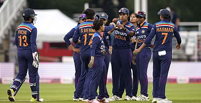 இந்திய மகளிர் அணிக்கு அபராதம்