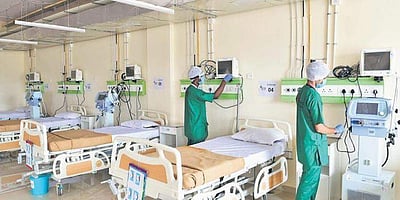 தடுப்பூசியால் தீவிர சிகிச்சை பிரிவில் அனுமதிக்கப்படும் வாய்ப்பு குறைவு: ஆய்வு