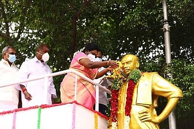 புதுச்சேரியில் காமராஜர் பிறந்தநாள் விழா: துணைநிலை ஆளுநர், முதல்வர் சிலைக்கு மாலை அணிவித்து மரியாதை