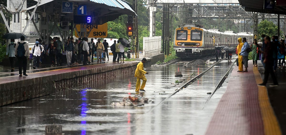 மும்பையில் கனமழை - புகைப்படங்கள்