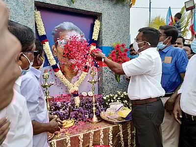 நீட் தோ்வு தடைச்சட்டத்தை தமிழக அரசு கொண்டு வரவேண்டும்: தொல்.திருமாவளவன்