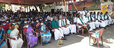 மேக்கேதாட்டு அணை விவகாரம்: தஞ்சாவூரில் விவசாயிகள் உண்ணாவிரதம்