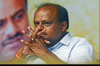 குஜராத் மாதிரியான வளா்ச்சி கா்நாடகத்திற்குத் தேவையில்லை:முன்னாள் முதல்வா் குமாரசாமி