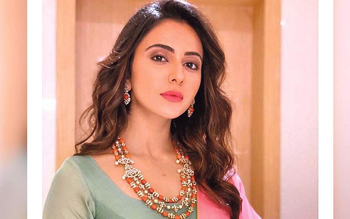 குத்துச்சண்டை பயிற்சி செய்யும் நடிகை!