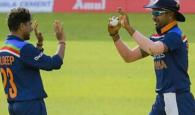 இலங்கை 262/9; இந்திய அணி வெற்றி பெற 263 ரன்கள் இலக்கு