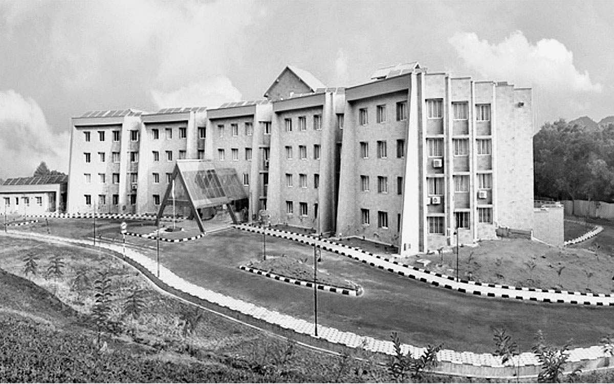 வேலை... வேலை... வேலை...