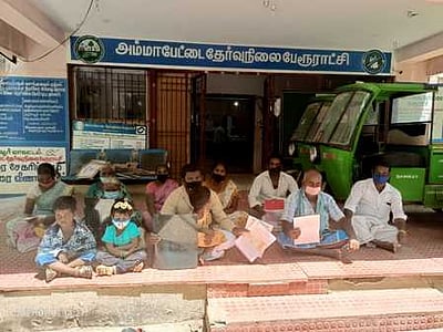 கரோனாவால் உயிரிழந்தவரின் இறப்பு சான்று கேட்டு போராட்டம்