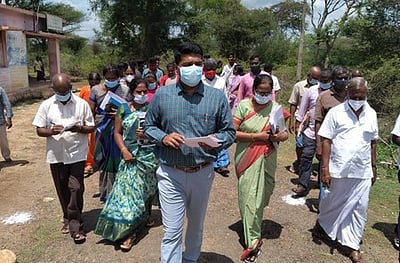 பாளையம்புதூா் சமத்துவபுரத்தில் கூடுதல் ஆட்சியா் ஆய்வு