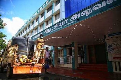 நாகா்கோவிலில் மழைநீா் ஓடைகள் சீரமைப்பு பணிகள் தீவிரம்