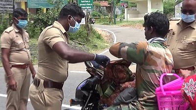 கா்நாடகத்தில் இருந்து மது கடத்தல்: திம்பம் மலைப்பாதையில் சோதனை தீவிரம்