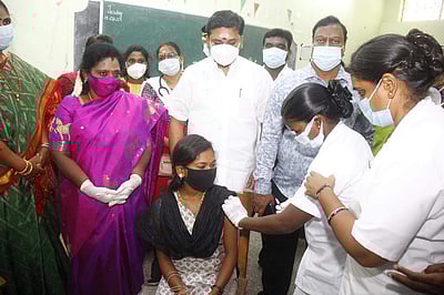 புதுவையில் கர்ப்பிணிகளுக்கு ஊட்டச்சத்து பெட்டகம்: ஆளுநர் தமிழிசை தகவல்