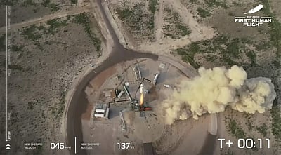 வானில் மிதக்கும் விடியோவை வெளியிட்ட ஜெஃப் பெசோஸ்