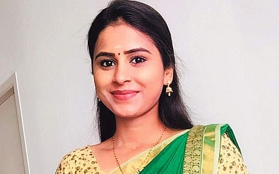 ஆசிரியர் பணியே  லட்சியம்!