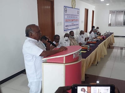 டீசல், சுங்கக் கட்டணத்தைக் குறைக்காவிட்டால் வேலை நிறுத்தம்: தென்னிந்திய லாரி உரிமையாளர்கள் சங்கம்