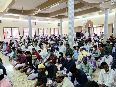 கூத்தாநல்லூர்: இரண்டு ஆண்டுகளுக்குப் பிறகு பள்ளிவாசல்களில் பக்ரீத் தொழுகை