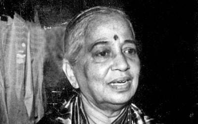 எழுத்தாளர் லக்ஷ்மி  100